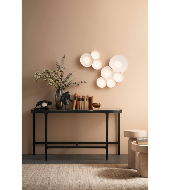 Victoria Lema Console