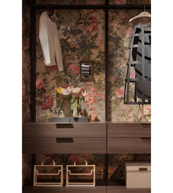 VentiTre Lema Walk-in Closet
