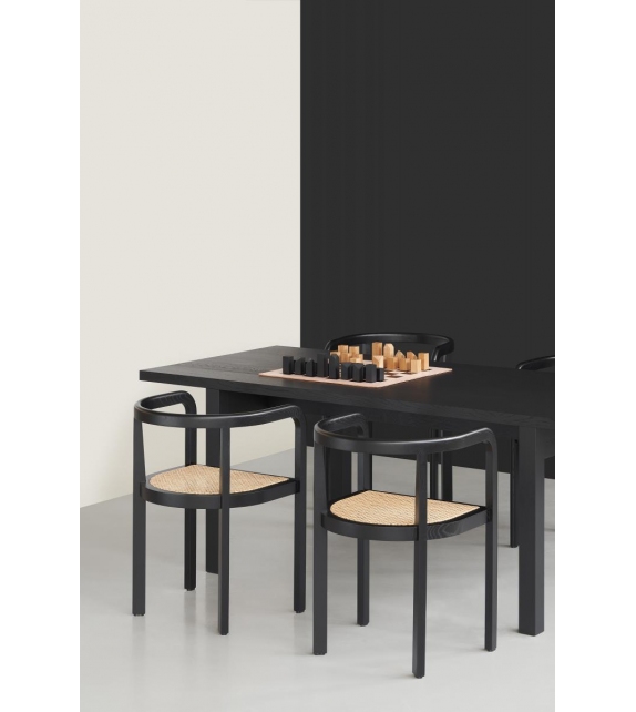 DC09 Galerie E15 Table