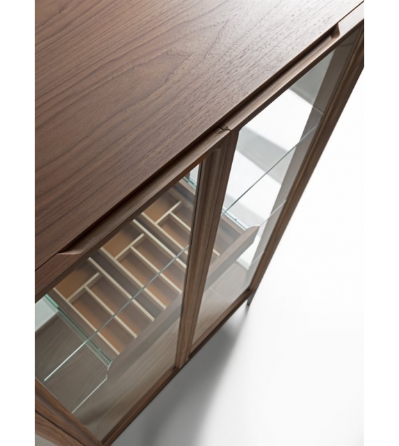 Atsuko Porada Vitrina