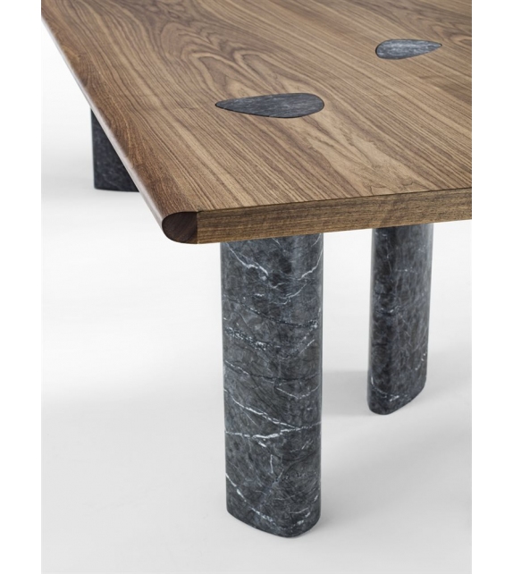 Osmose Porada Table
