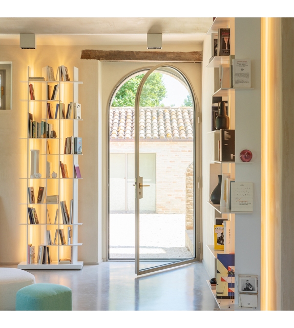 CClight Natevo Bookshelf