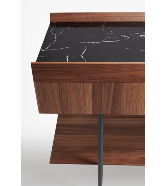 Arial Potocco Console