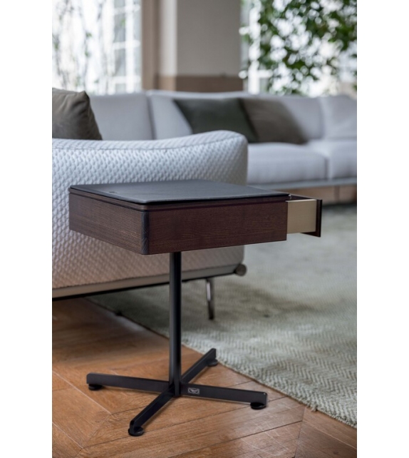 Bob Poltrona Frau Schublade Tischchen