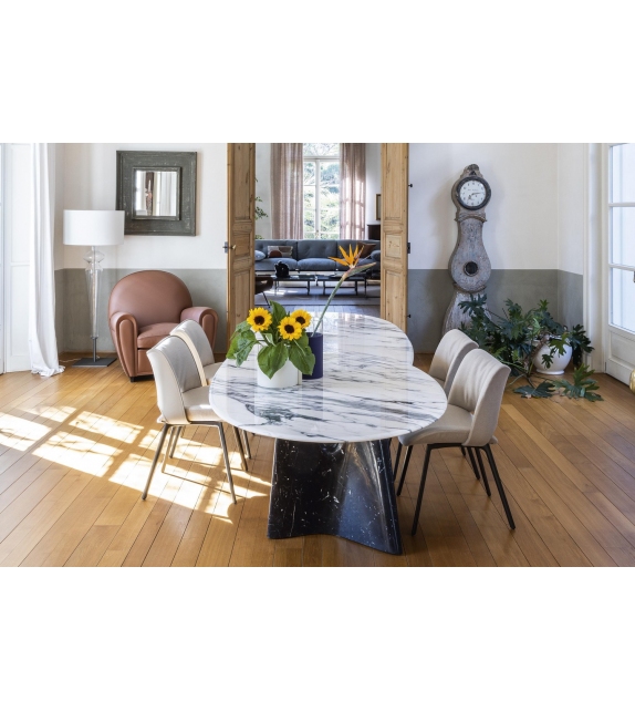 Infinitamente Poltrona Frau Table