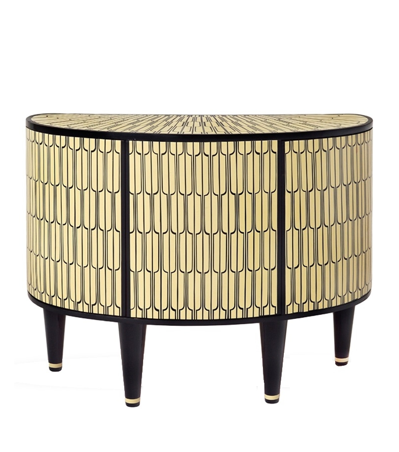 The Sheikh Console Scarlet Splendour