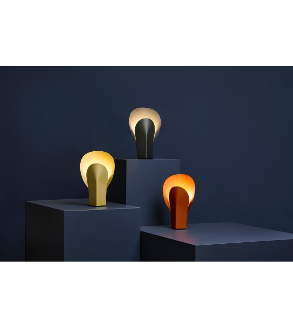 Plume Rakumba Table Lamp