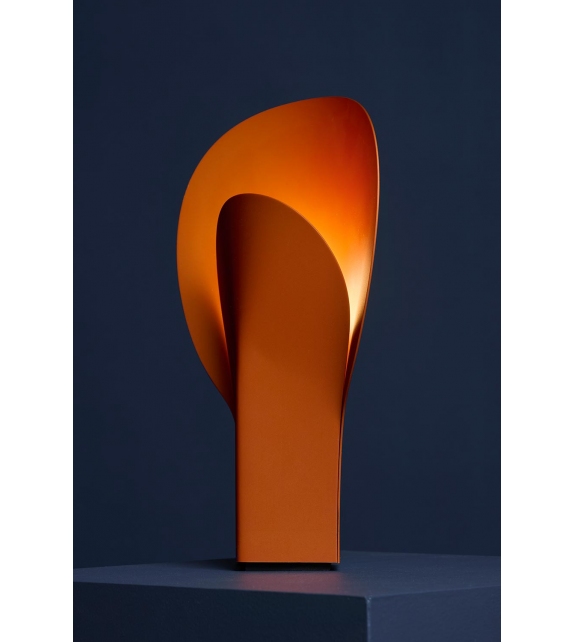 Plume Rakumba Table Lamp