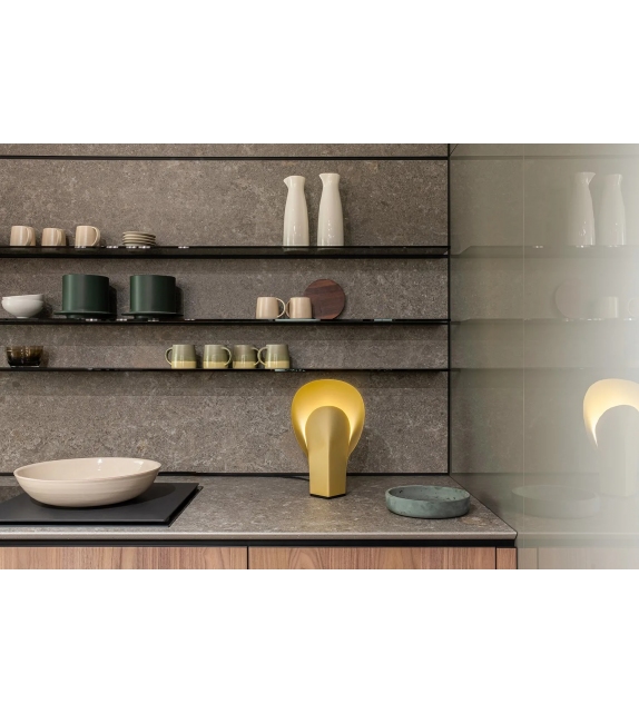 Plume Rakumba Table Lamp