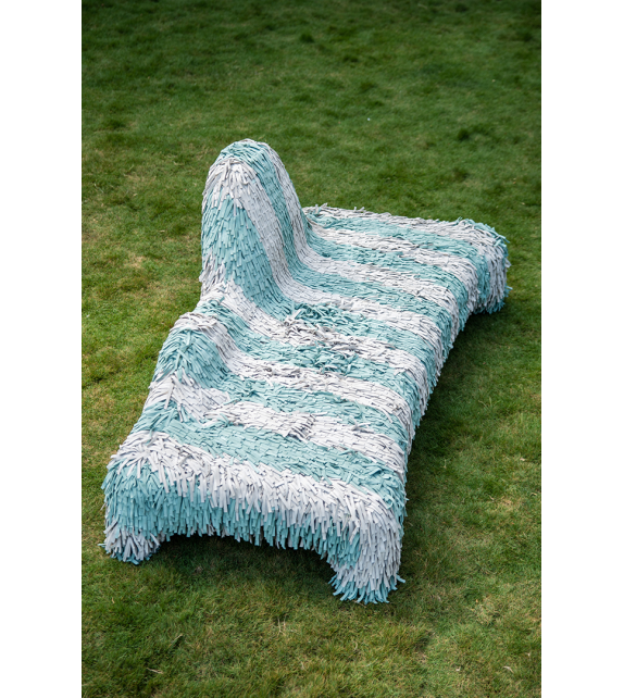 Animal Scarlet Splendour Asiento