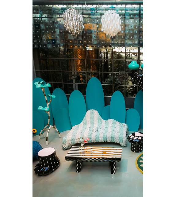 Animal Scarlet Splendour Seat