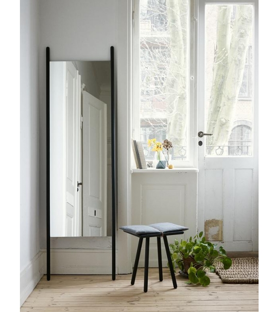 Georg Skagerak Mirror