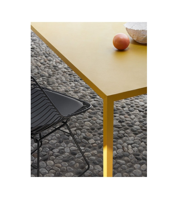 Tense Outdoor MDF Italia Tisch