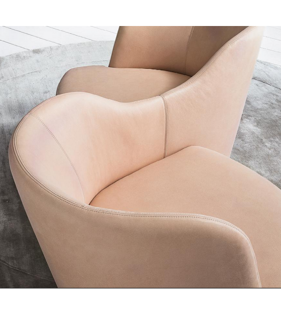 Vis à Vis Casamilano Armchair