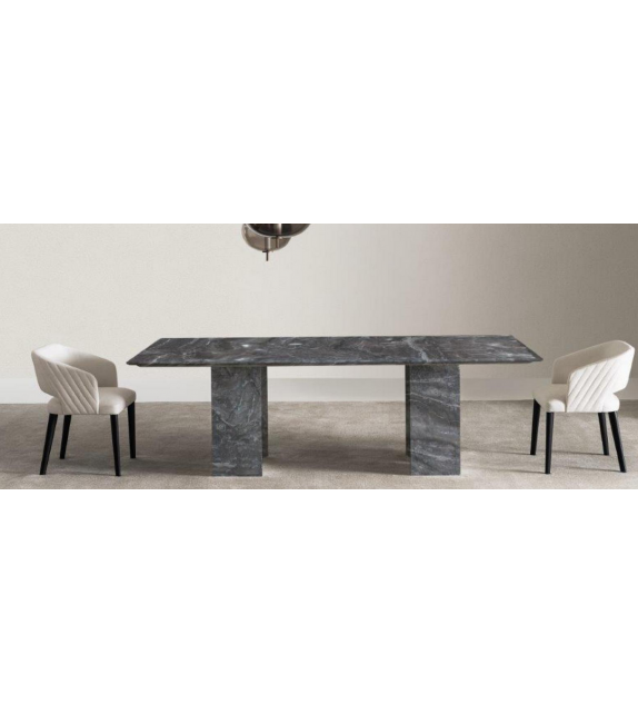 Karl Table Casamilano