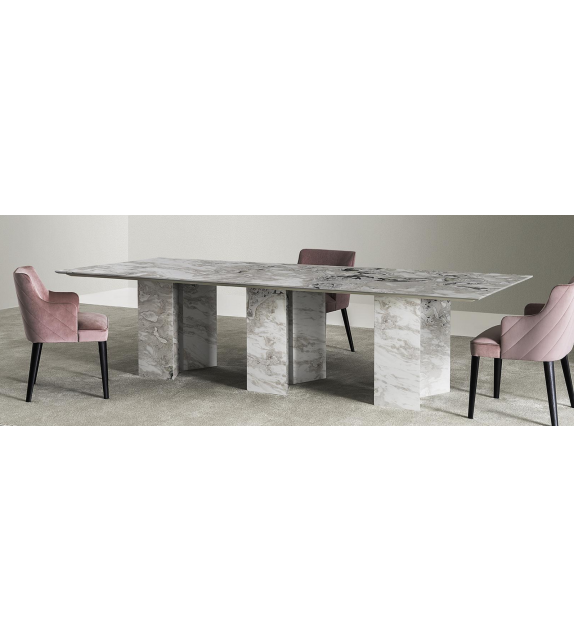Karl Table Casamilano