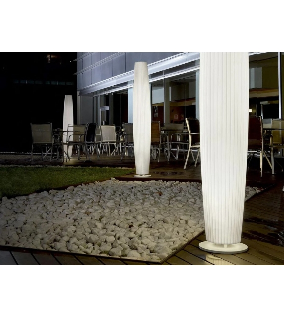 Maxi Bover Floor Lamp