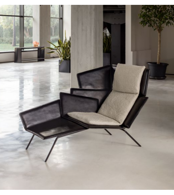 Ferri 1956 Blade Chaise Longue