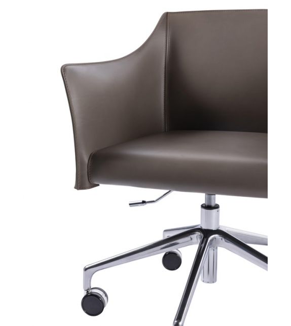 O-CAP Cappellini Armstuhl