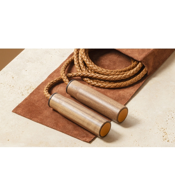 Jump Rope Poltrona Frau Springseil