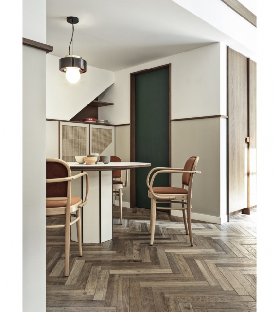 N. 811 Gebrüder Thonet Vienna Silla Tapizada