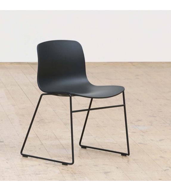 About a Chair AAC 08 Hay Silla