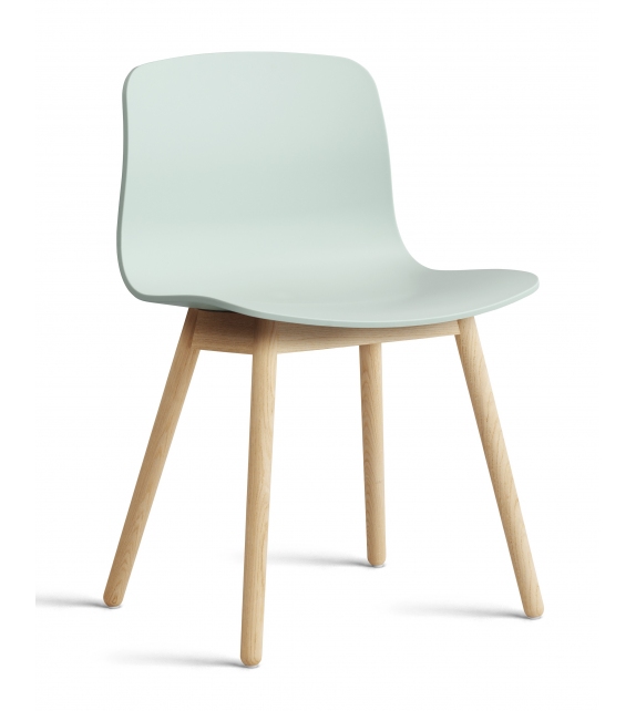 About a Chair AAC 12 Hay Stuhl