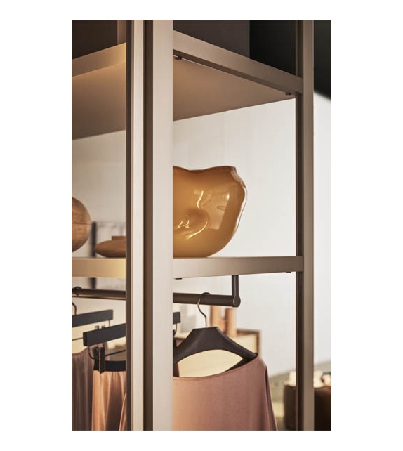 Teatro Pianca Walk-in Closet