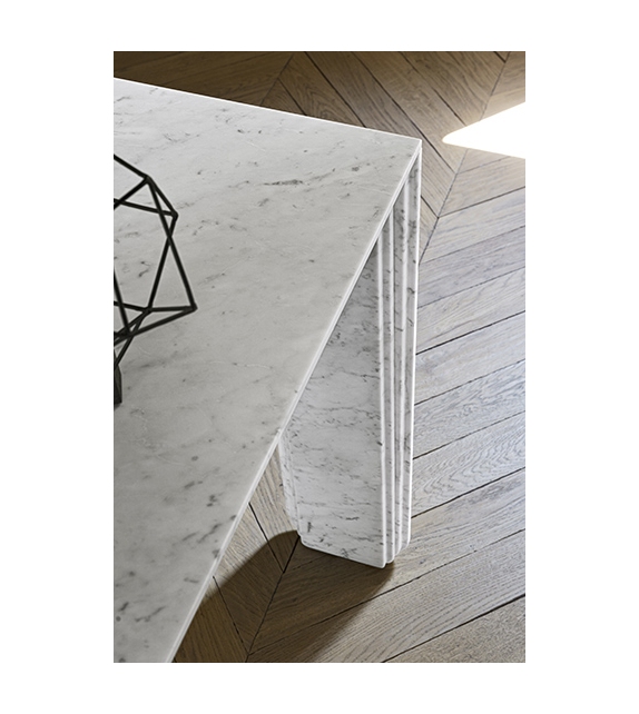 Corinto Table Pianca