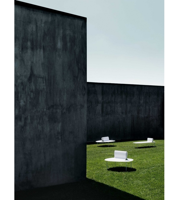 Softer Than Steel 687 Desalto Bank