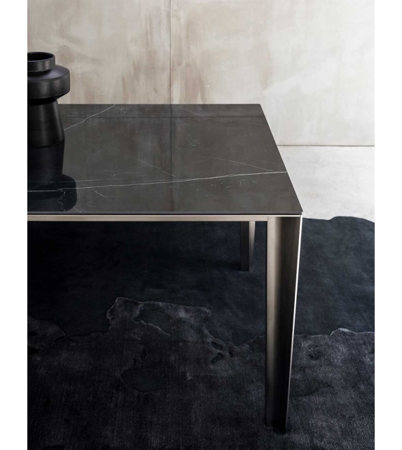 Skin Desalto Table