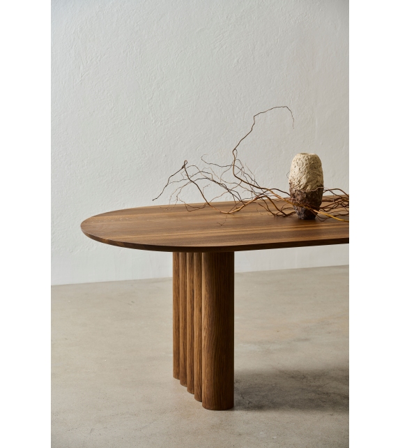 Plush Dk3 Oval Table