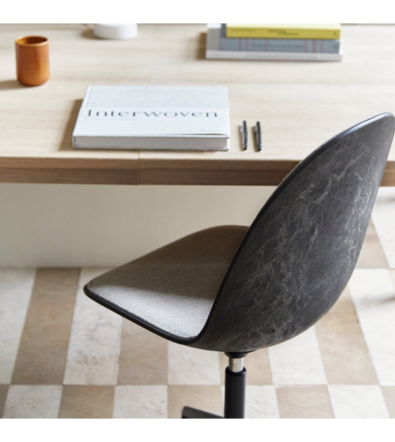 Eternity Mater Upholstered Swivel Chair