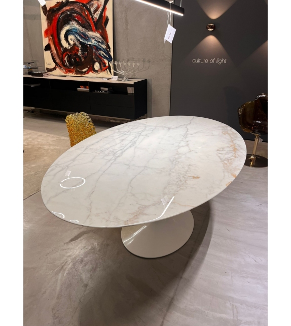 In Esposizione - Saarinen Knoll Tavolo Ovale