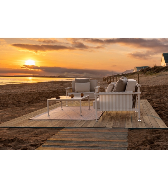 Hamptons Vondom Couchtisch