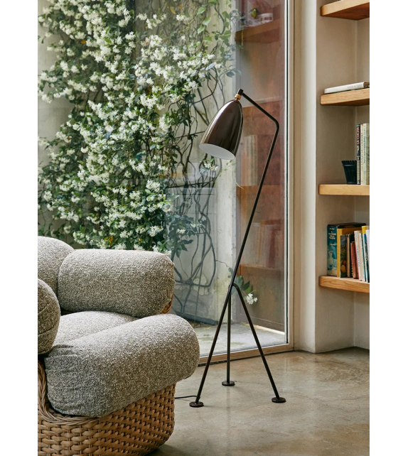 Gräshoppa Gubi Floor Lamp