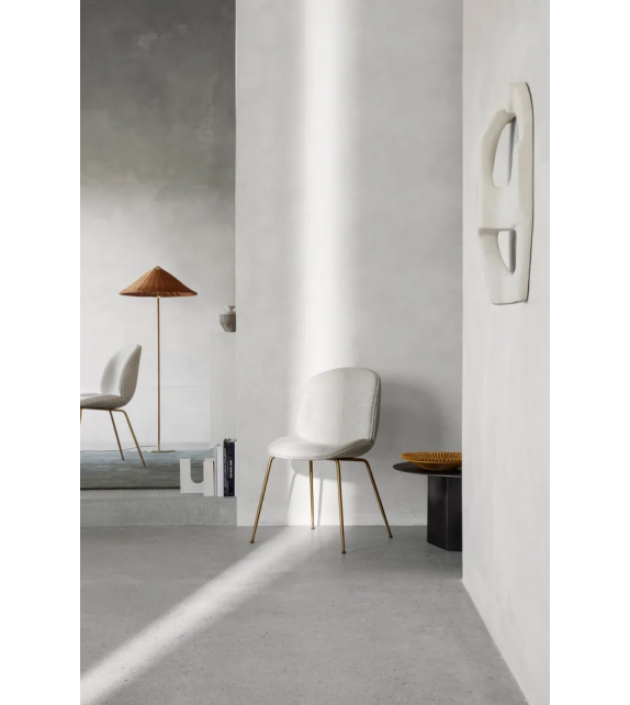 Beetle Gubi Chaise
