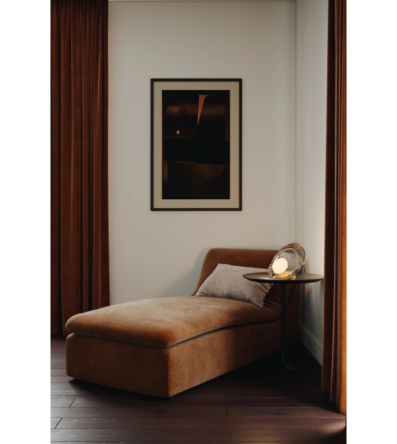 Petal Rakumba Table Lamp