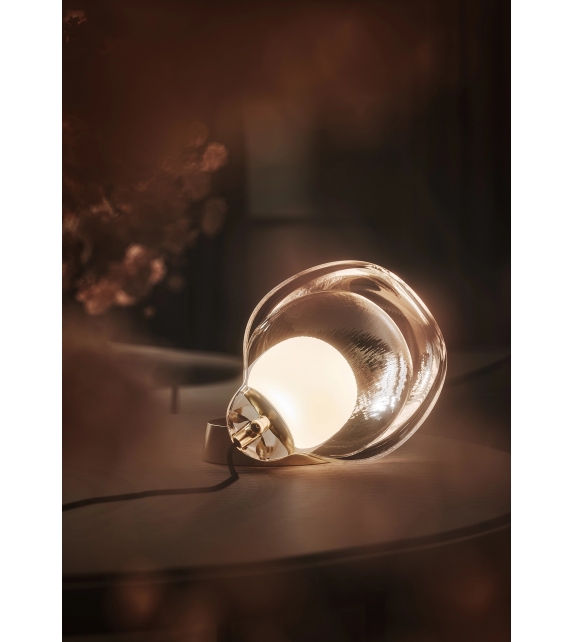 Petal Rakumba Table Lamp