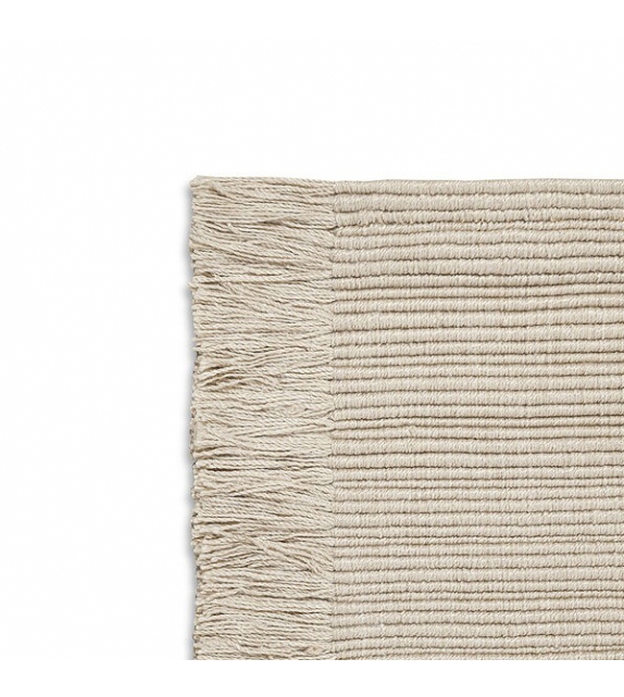 Pecan Poltrona Frau Tapis