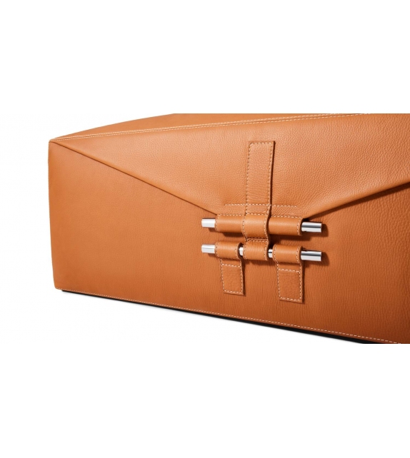 Somewhere El-S Pouf Cassina