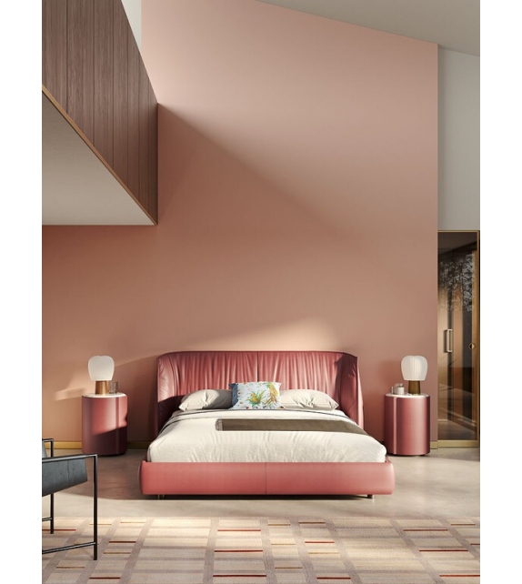 Nymph Poltrona Frau Table Lamp