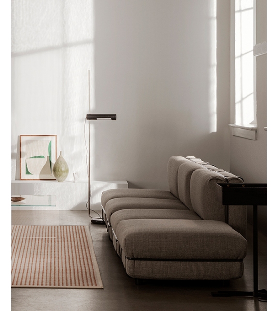 Alola Floor Lamp Karakter