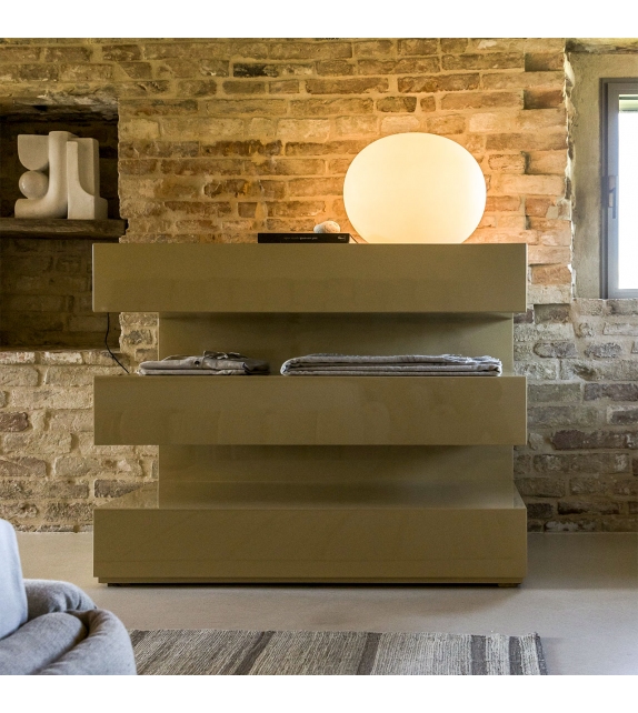 And Chest Of Drawers Mogg