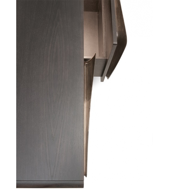 Scirocco Giorgetti Cabinet