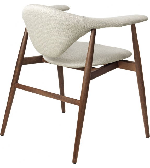 Masculo Gubi Chair with Wooden Base