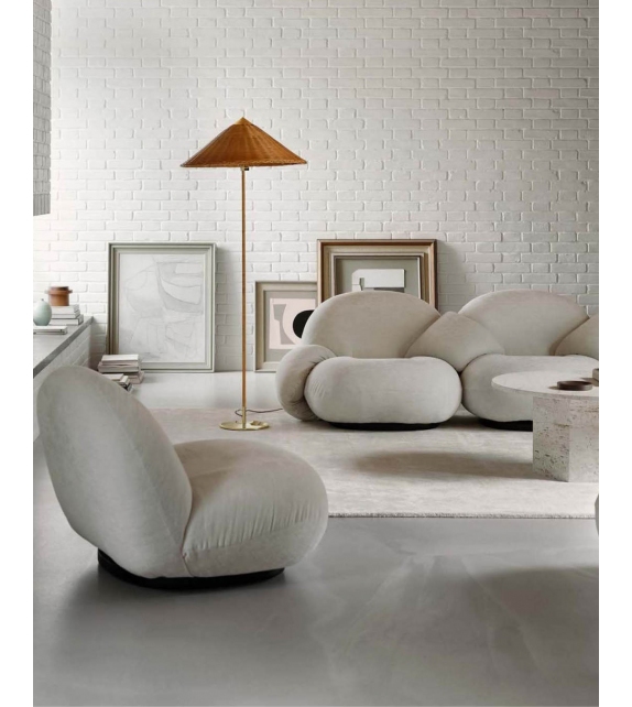 9602 Gubi Lampadaire