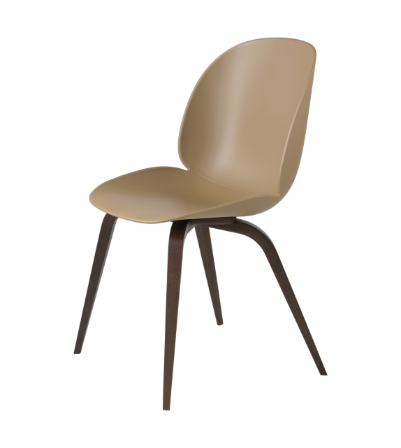 Beetle Dining Gubi Stuhl mit Holzfuß