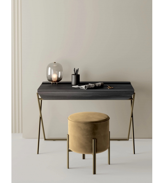 06.39 Matisse Bontempi Writing Desk