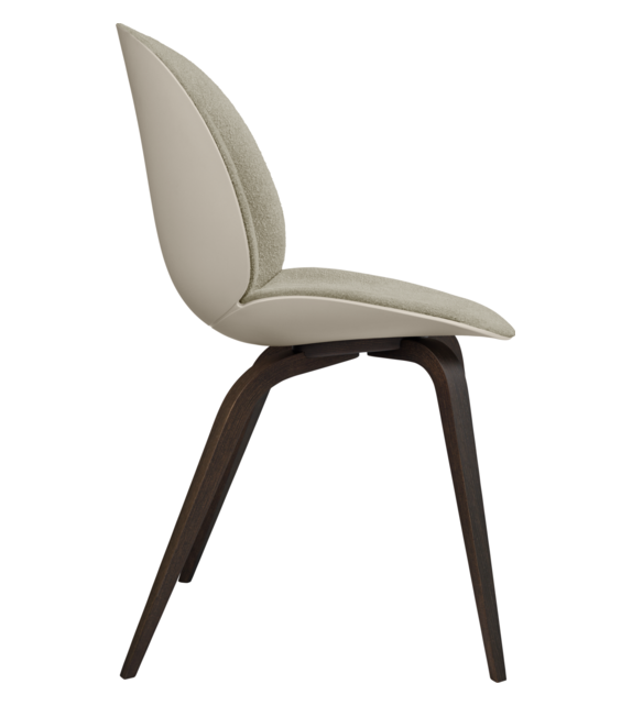 Beetle Gubi Chaise Revêtue Frontalement